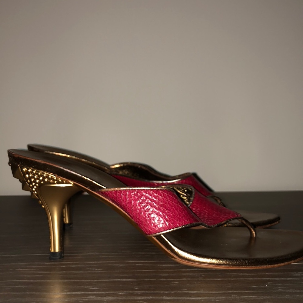 Gucci Thong Heels, size 8.5